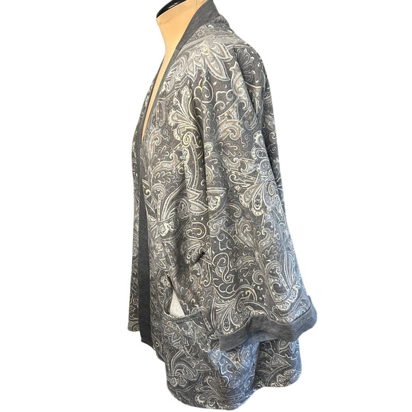 Simple Susan Betro Gray Paisley Print Lightweight Open Front Cardigan Size 1X - Picture 4 of 6
